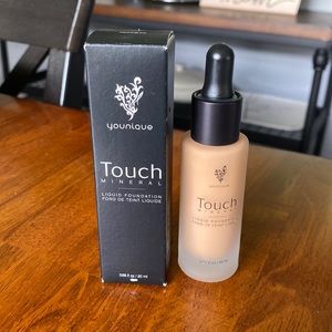 Younique mineral touch liquid foundation, Taffeta. New in box.